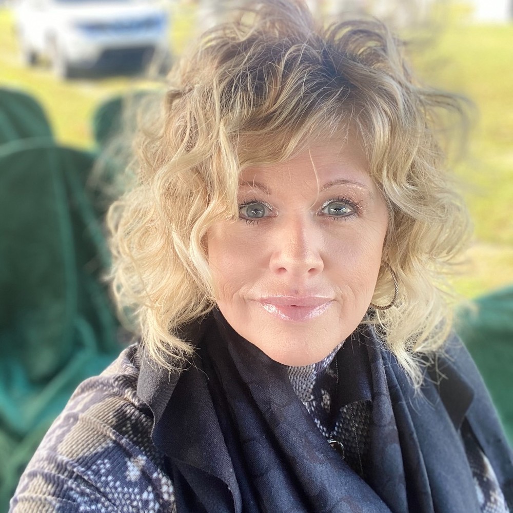 Meet your Posher, Lisa